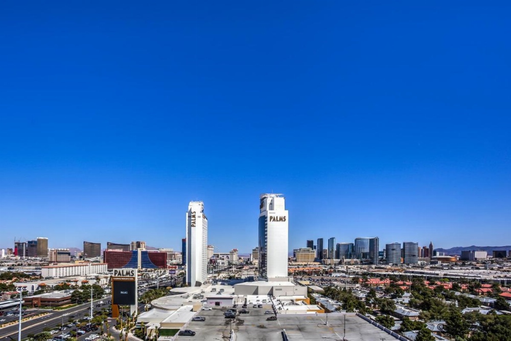 Strip View Condos at Palms Place